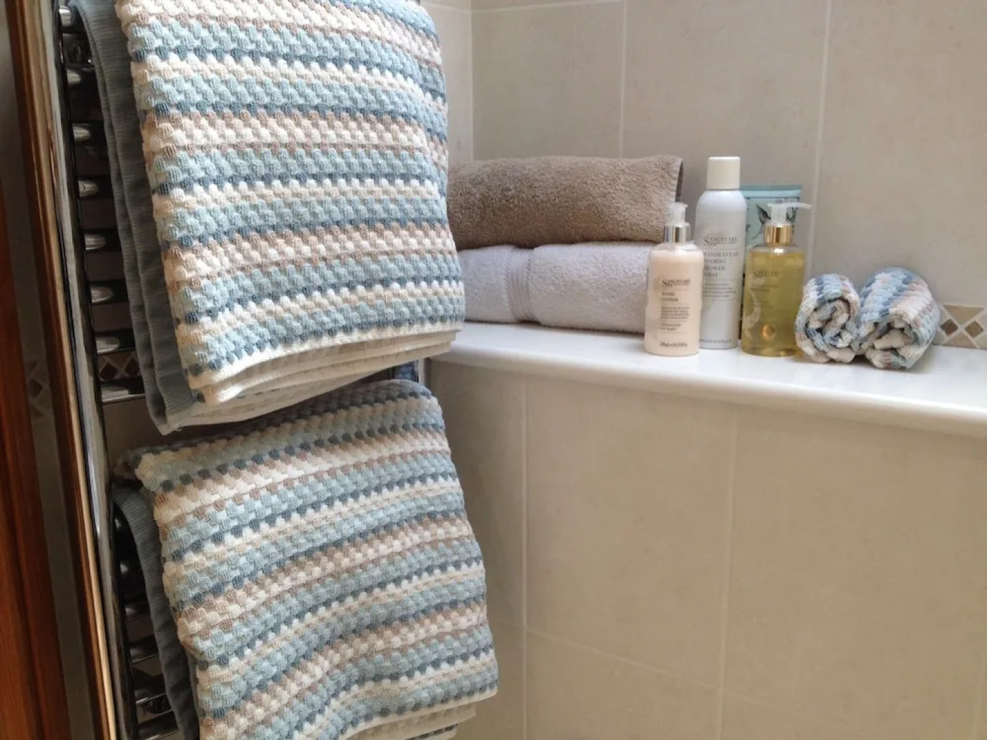 Otley Chevin B&B With Dining