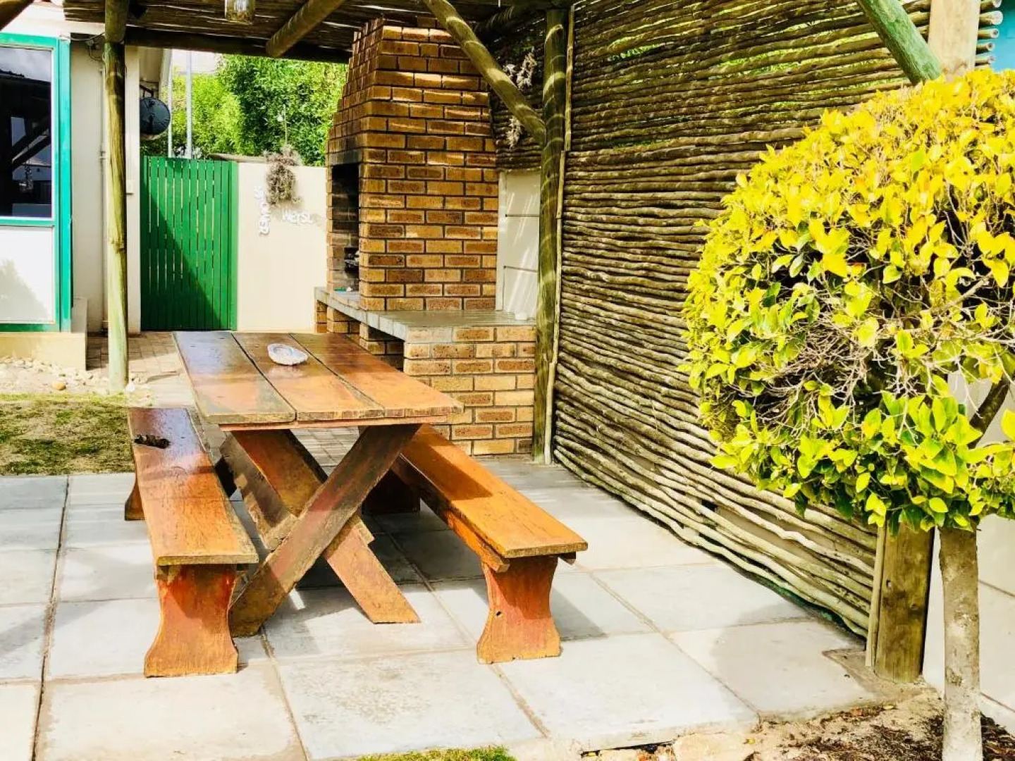 Sandra's Guest House