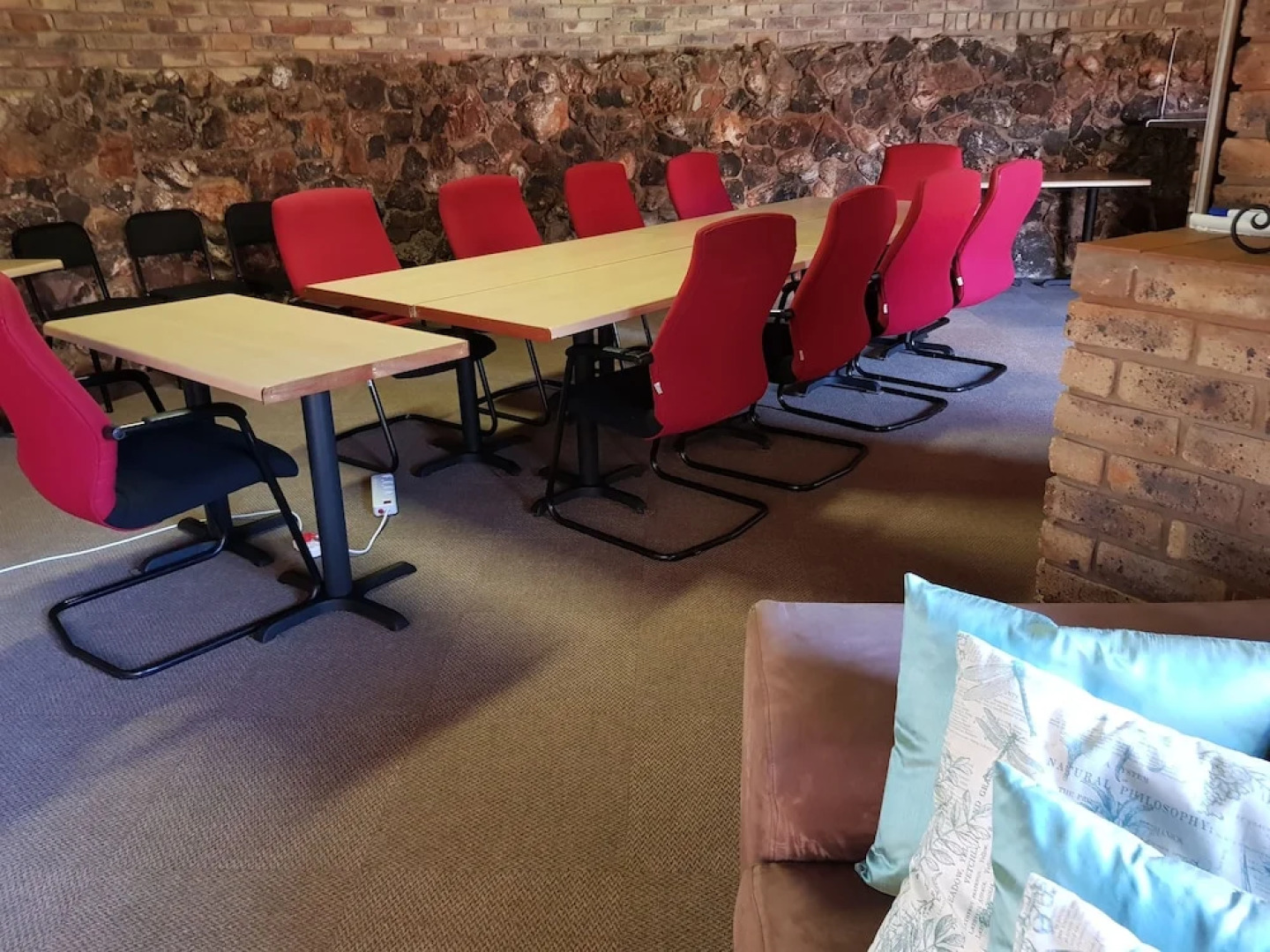 Aandbloem Guest House