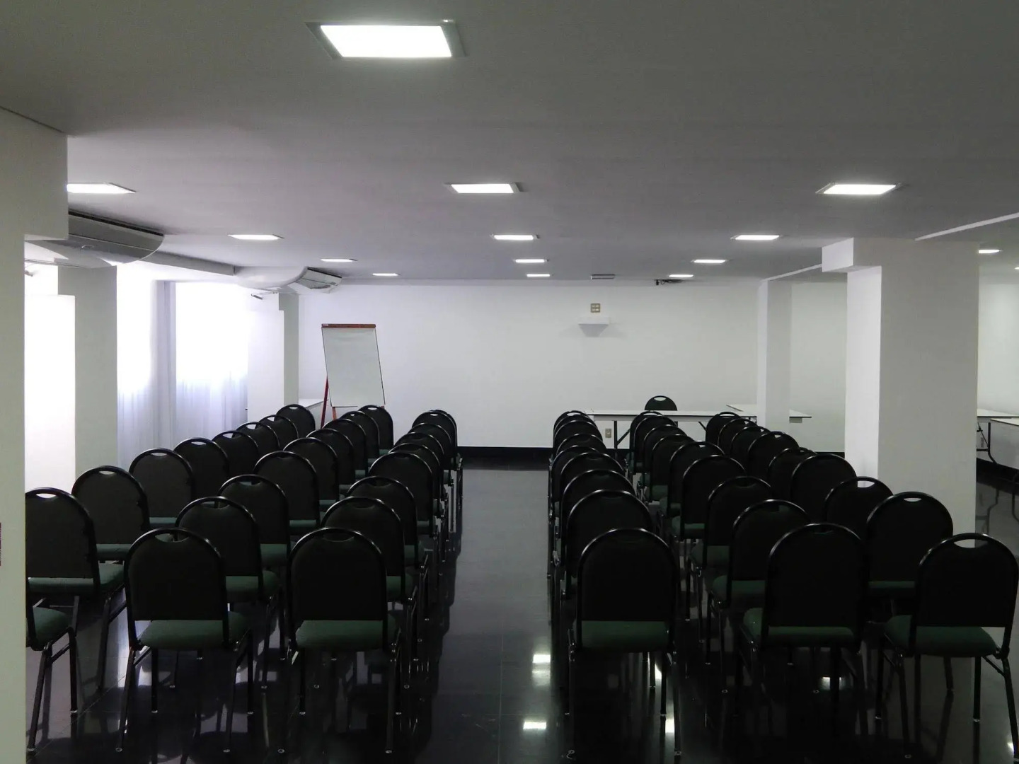 Frimas Pampulha Hotel