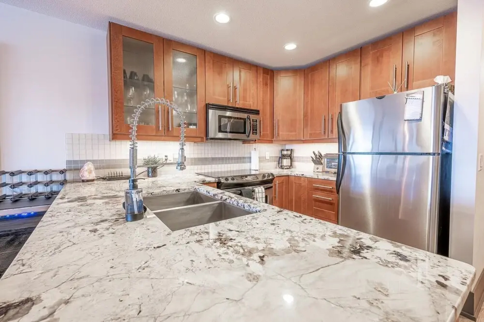 Talon's Reach - Luxury 3 Bdrm W/hot Tub & Mtn View