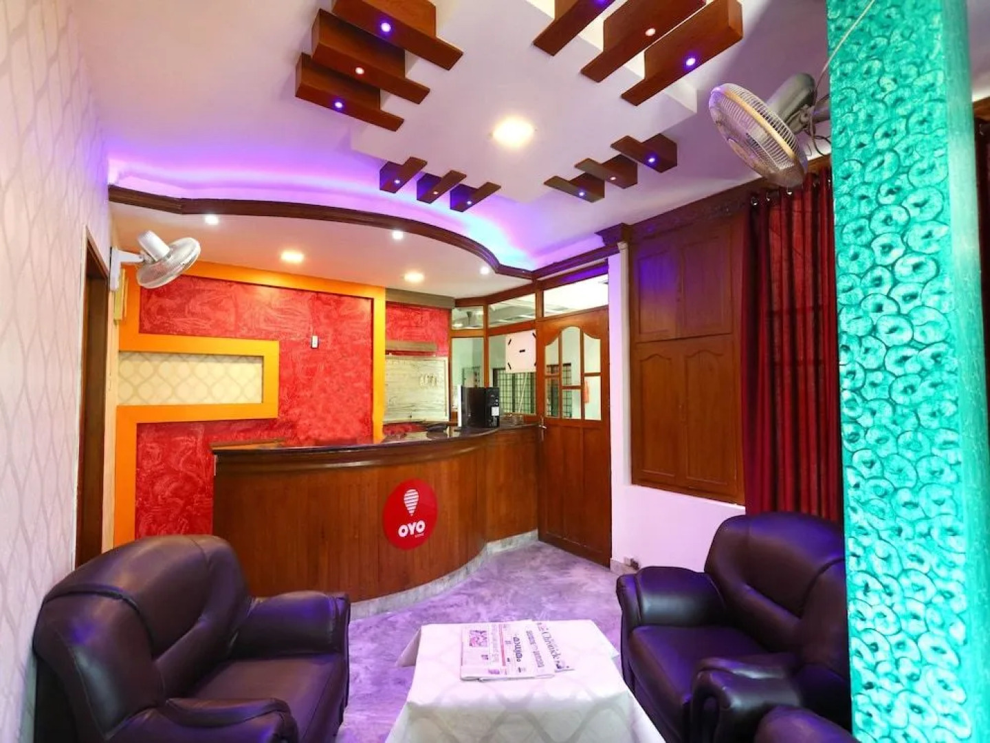 OYO 8964 Malabar Plaza Hotel