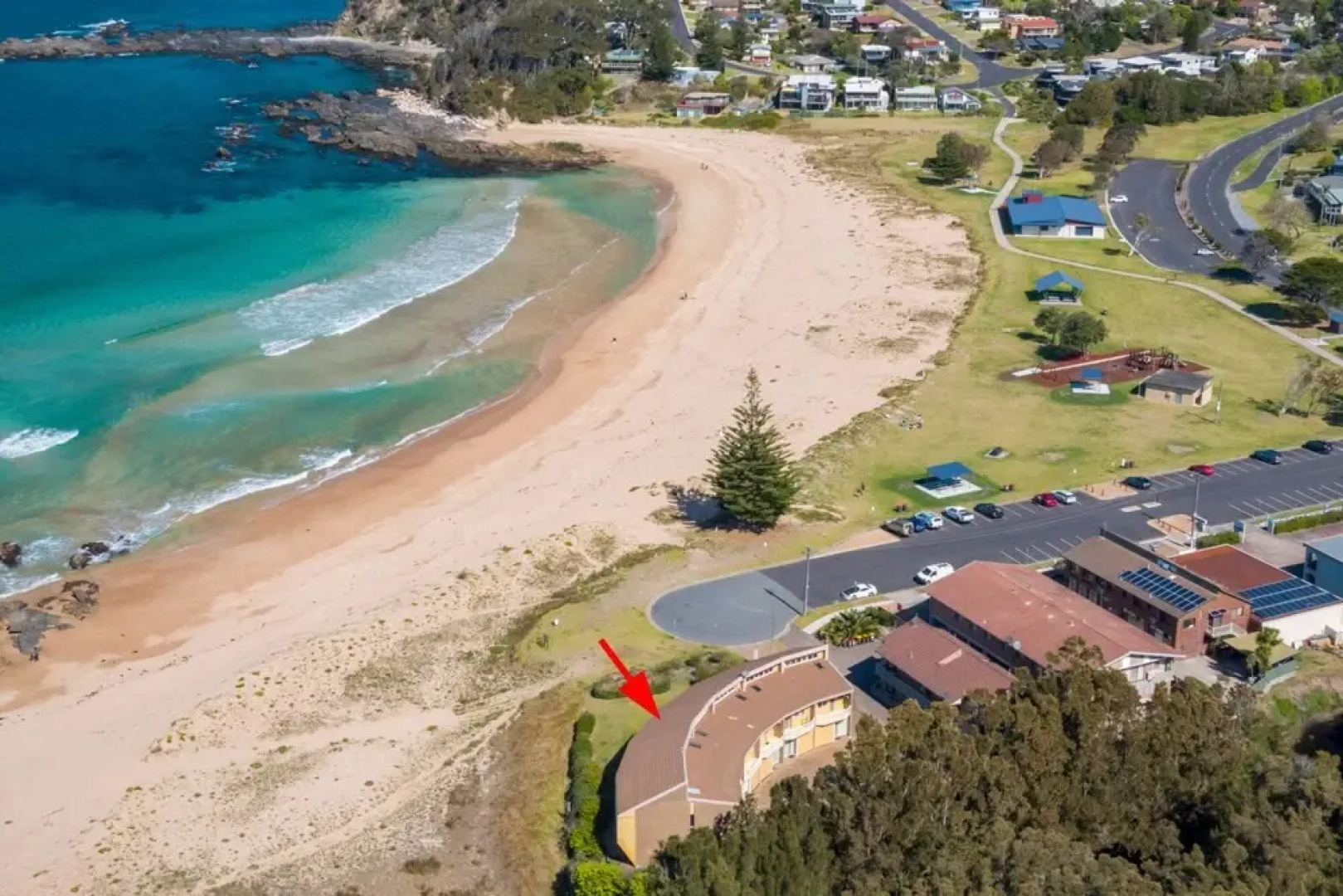 Retreat Beside The Beach - Unit Four