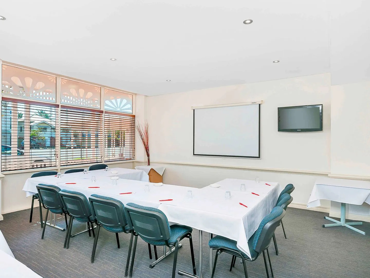 Mercure Cairns