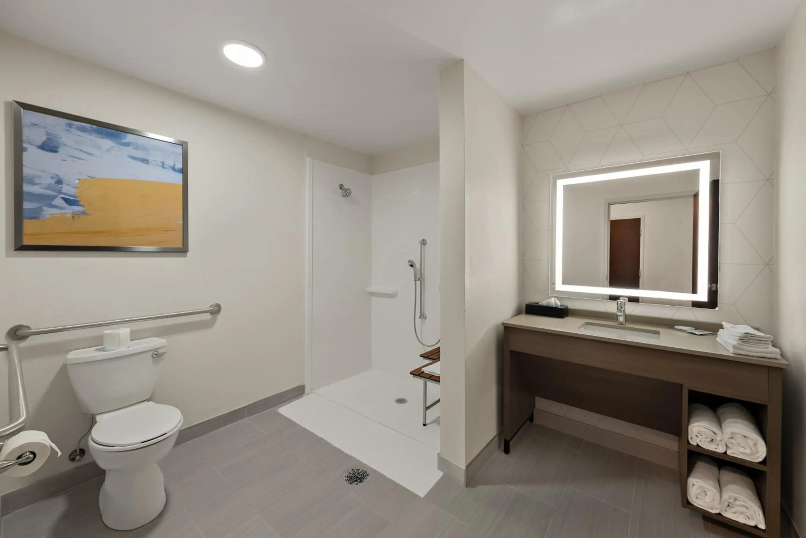 Comfort Suites Columbus East Broad