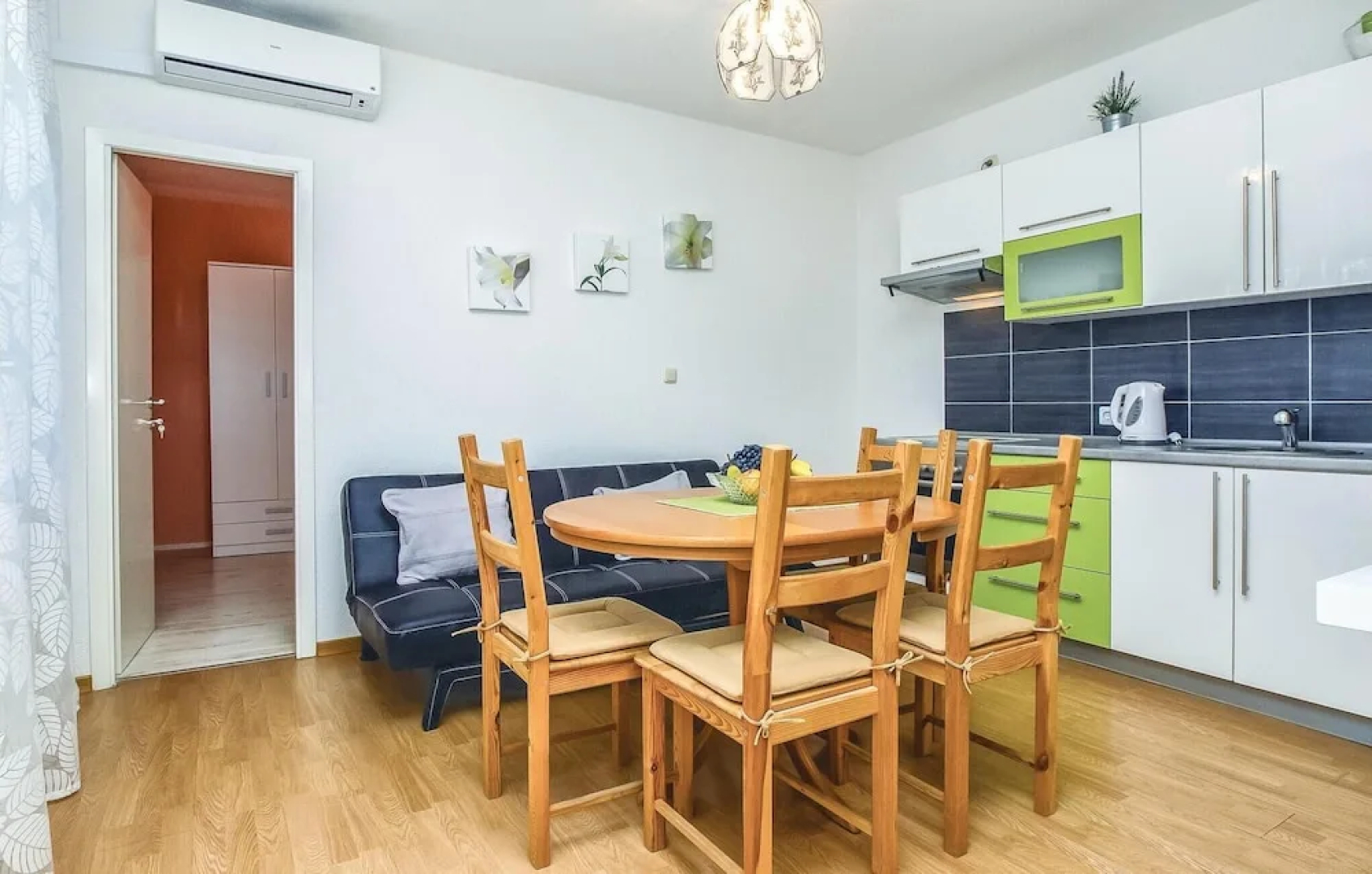 Awesome Home in Dugi Rat With Wifi and 2 Bedrooms