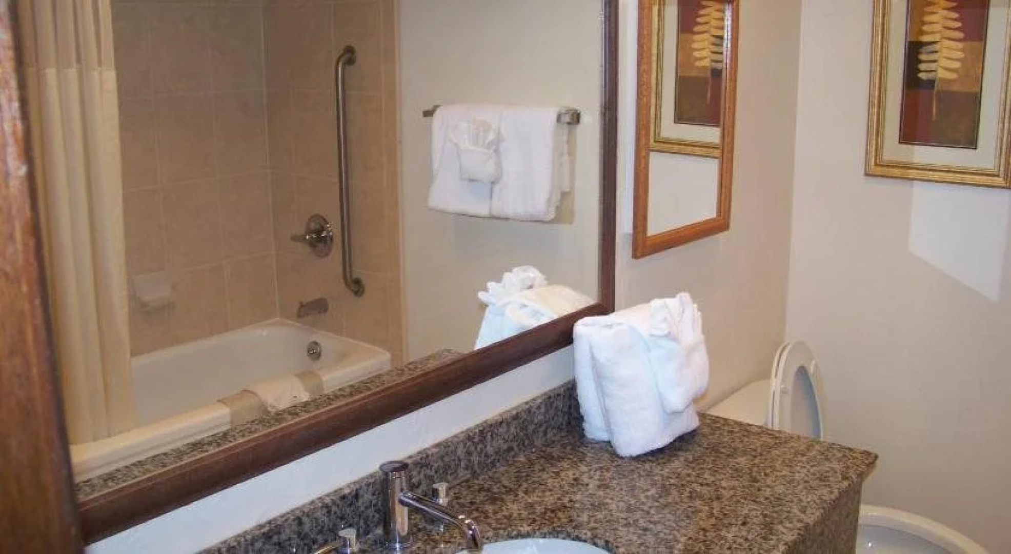 Sandstone Creek Club Condominiums