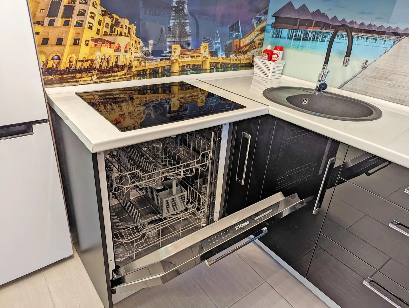 Хорошего дня на улице Александра Козицына 12