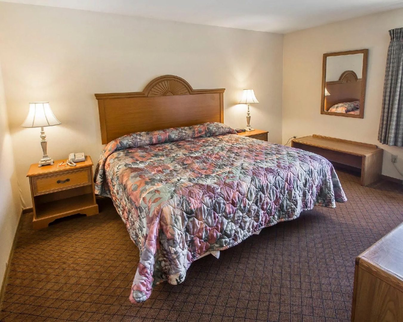 Econo Lodge Inn & Suites Menomonie