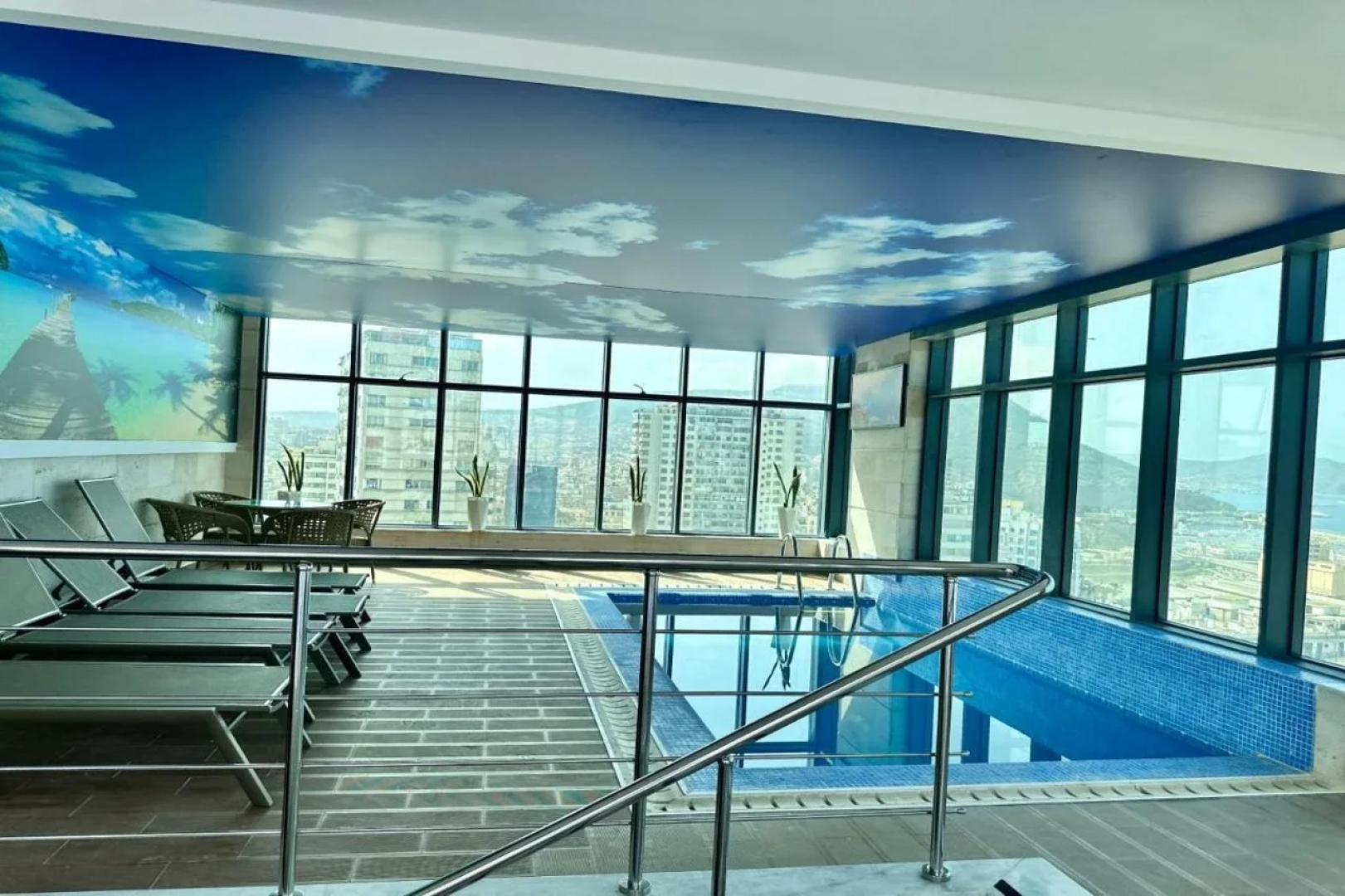 2H Hotel