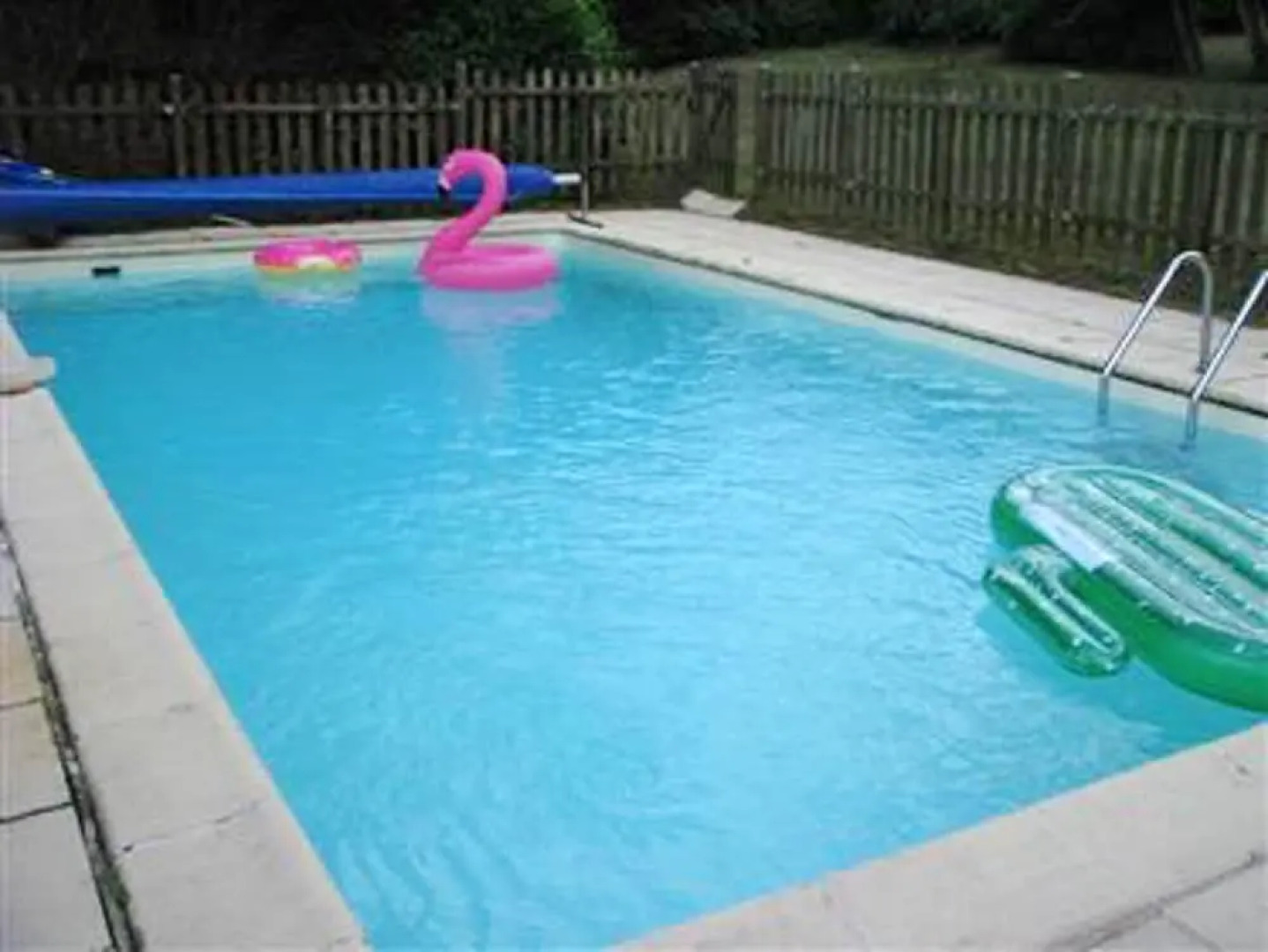 House With 4 Bedrooms in Issac, With Shared Pool and Furnished Garden