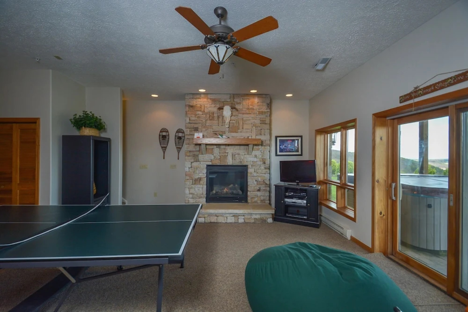 Amazing Overlook 3 Bedroom Townhome