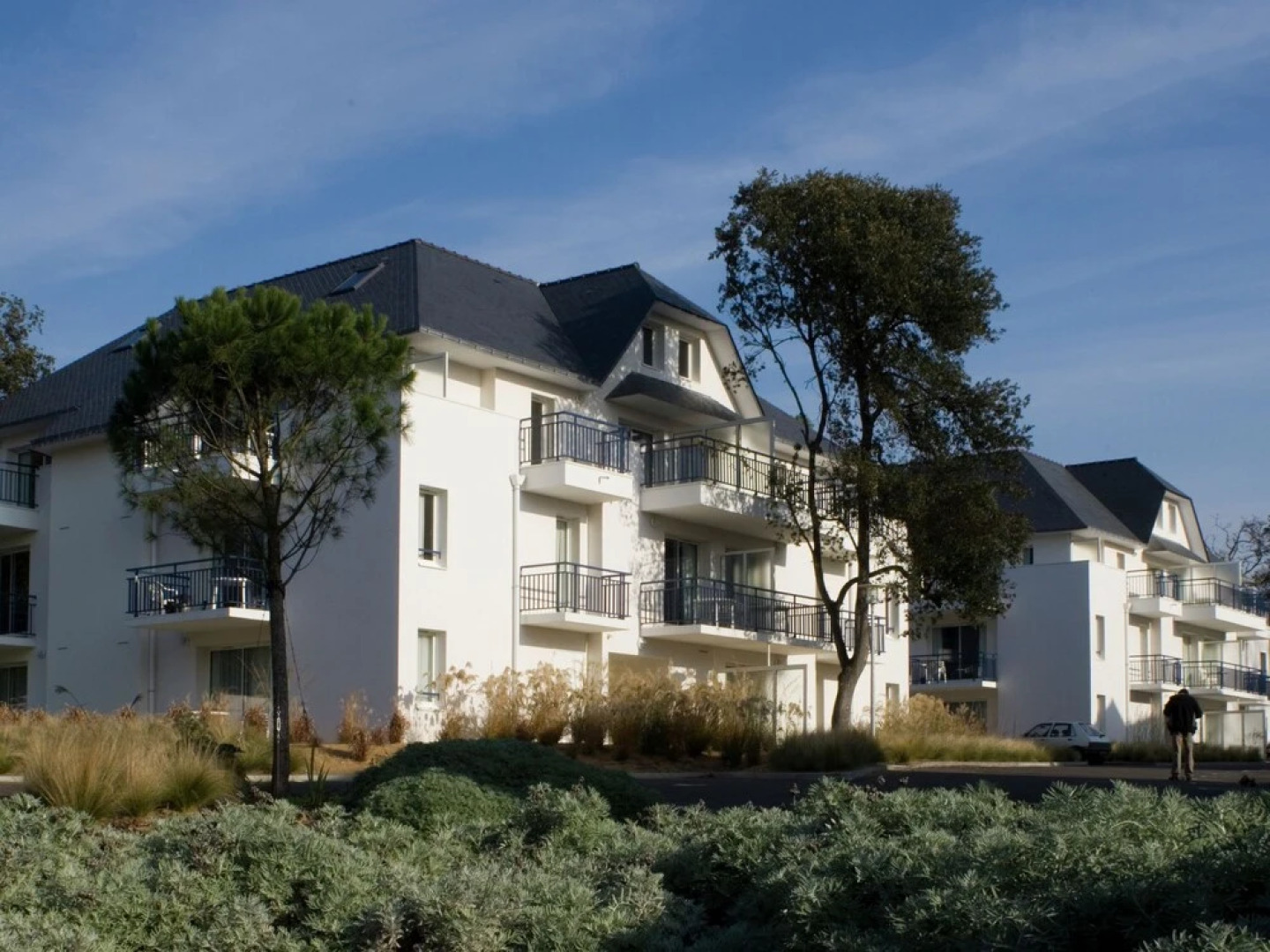 Marine Apartment With Dishwasher in Harbor Town