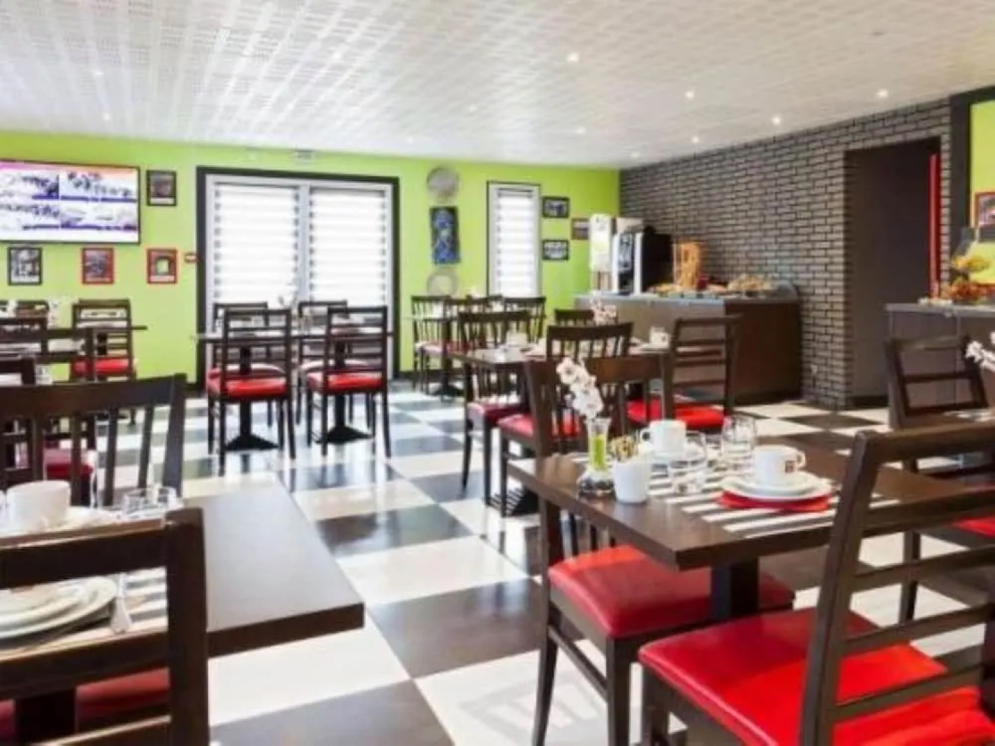 Enzo Hotel Brétigny