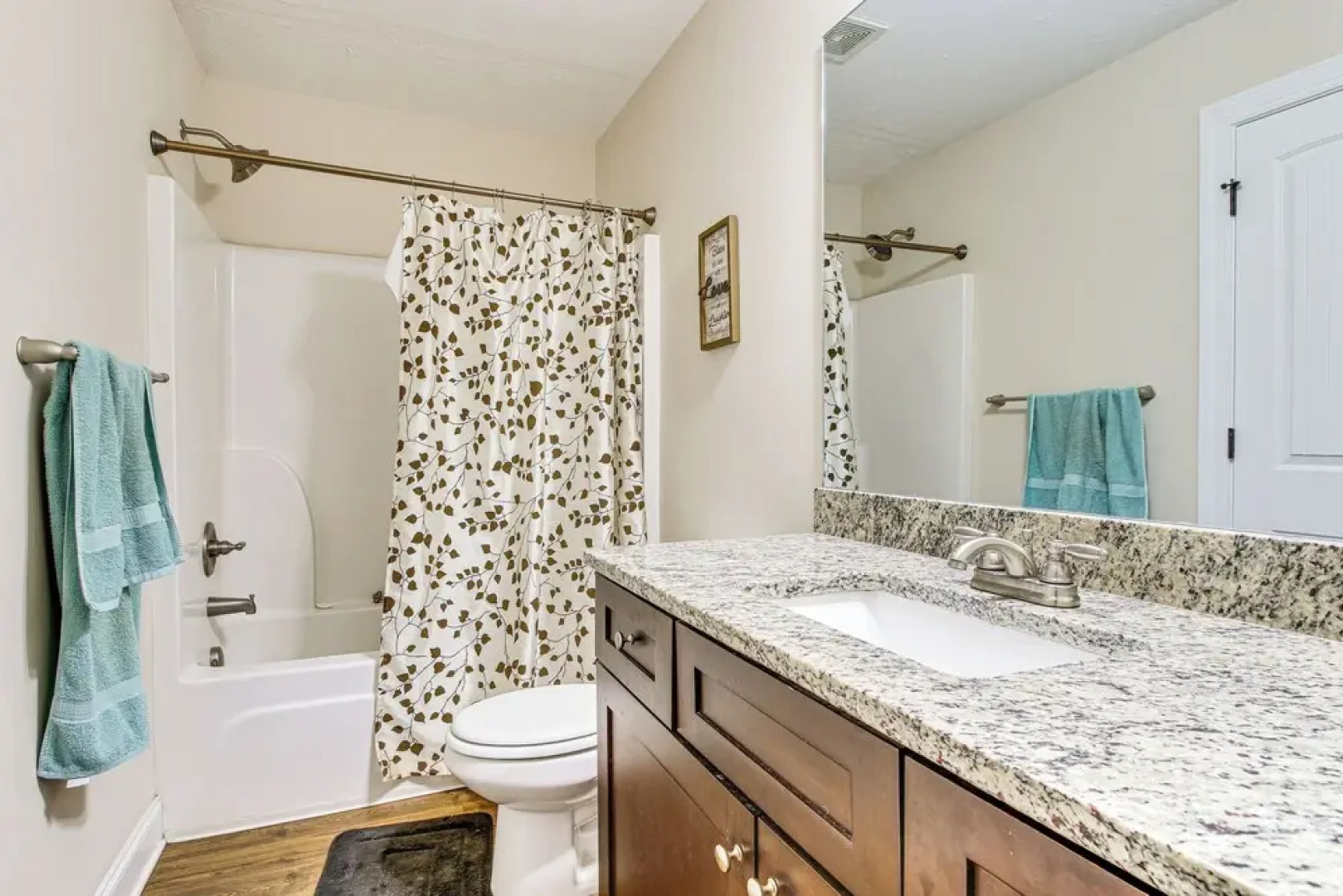 7 Mi to Dtwn Augusta: Townhome Near Shops & Eats!