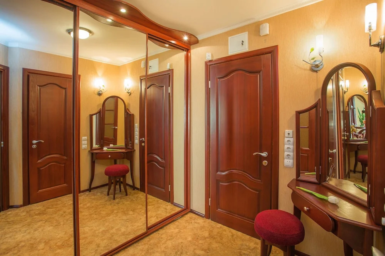 Королевский «люкс» у озера