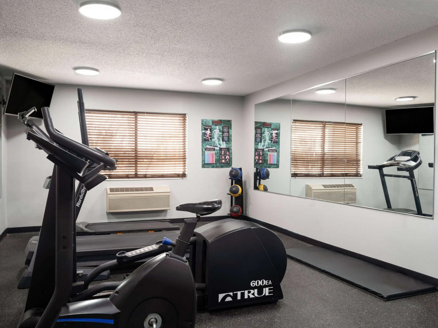 AmericInn by Wyndham Shakopee Near Canterbury Park