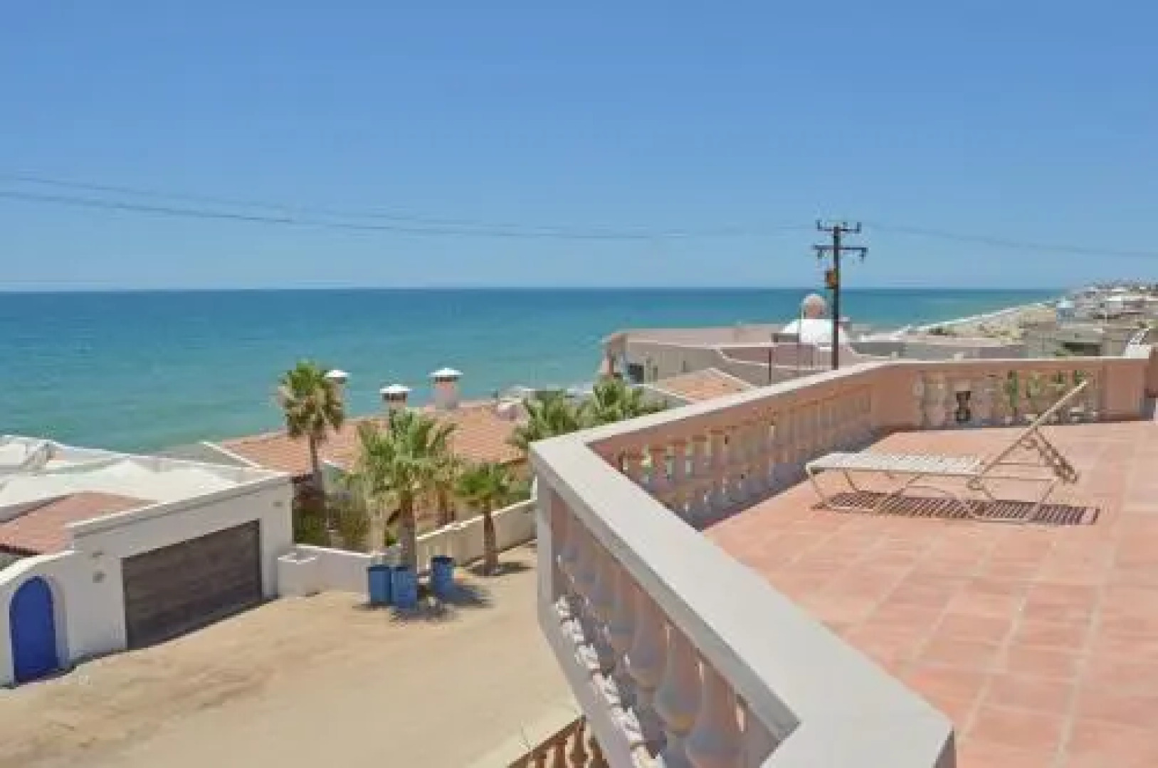 Casa de Paraiso by RedAwning