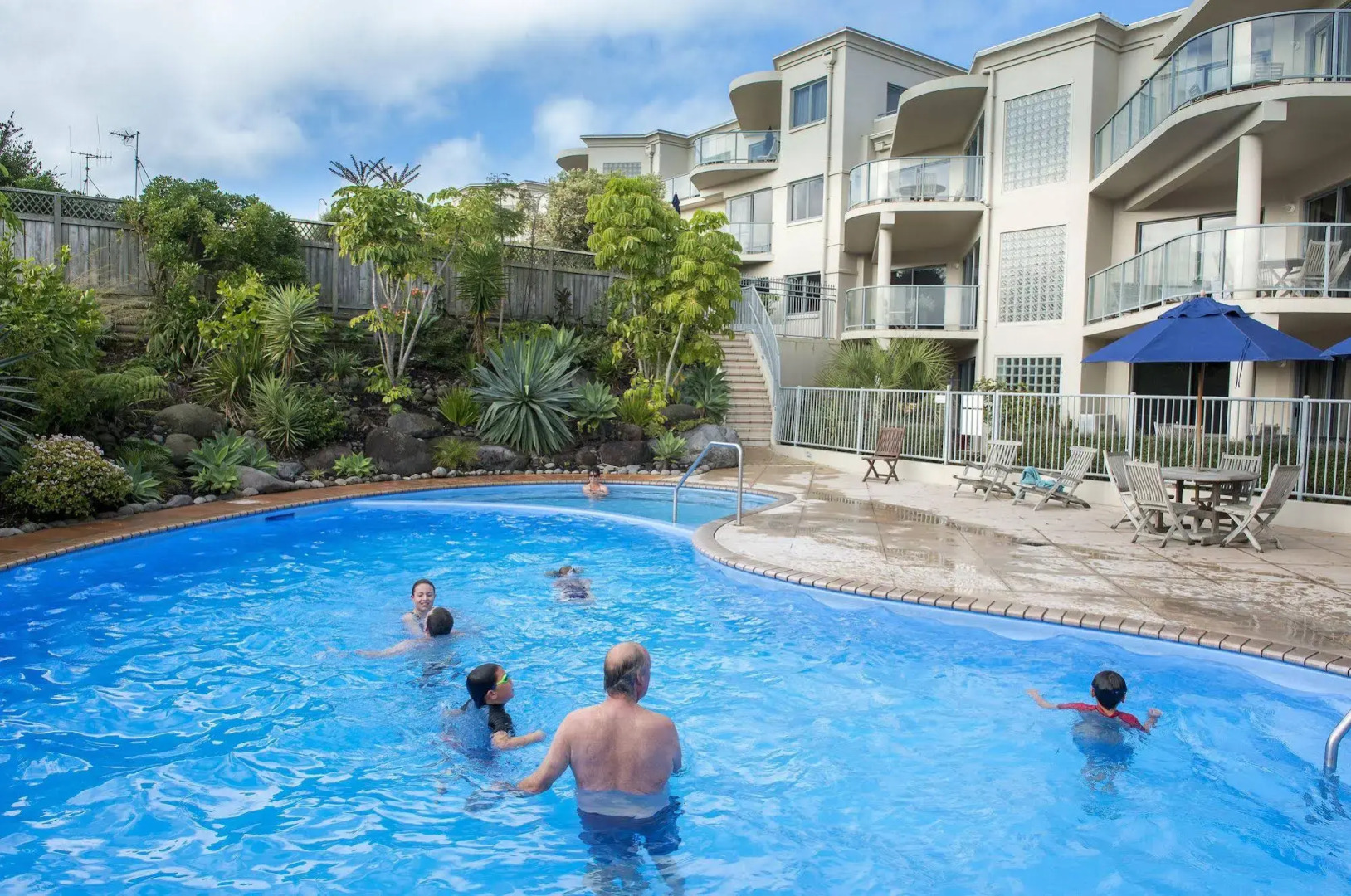 The Reef Beachfront Apartments