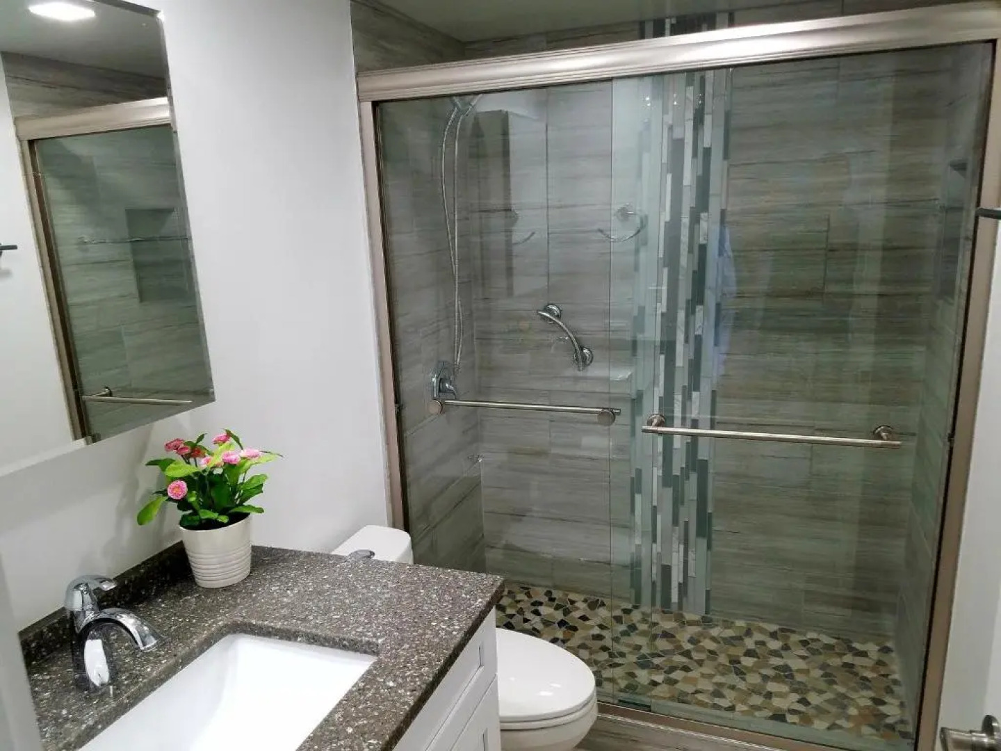 Gulf and beach view apartment 403