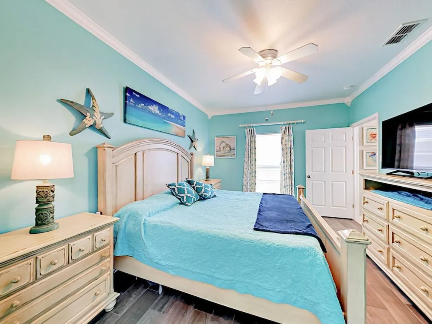 Port Aransas Condo by RedAwning