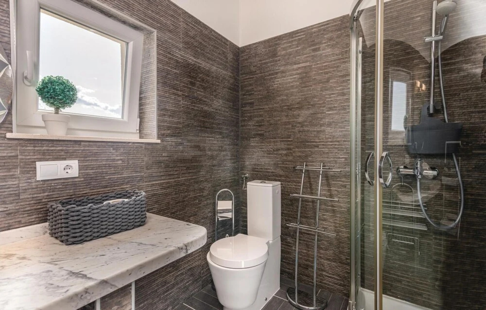 Amazing Home in Linardici With Wifi and 6 Bedrooms