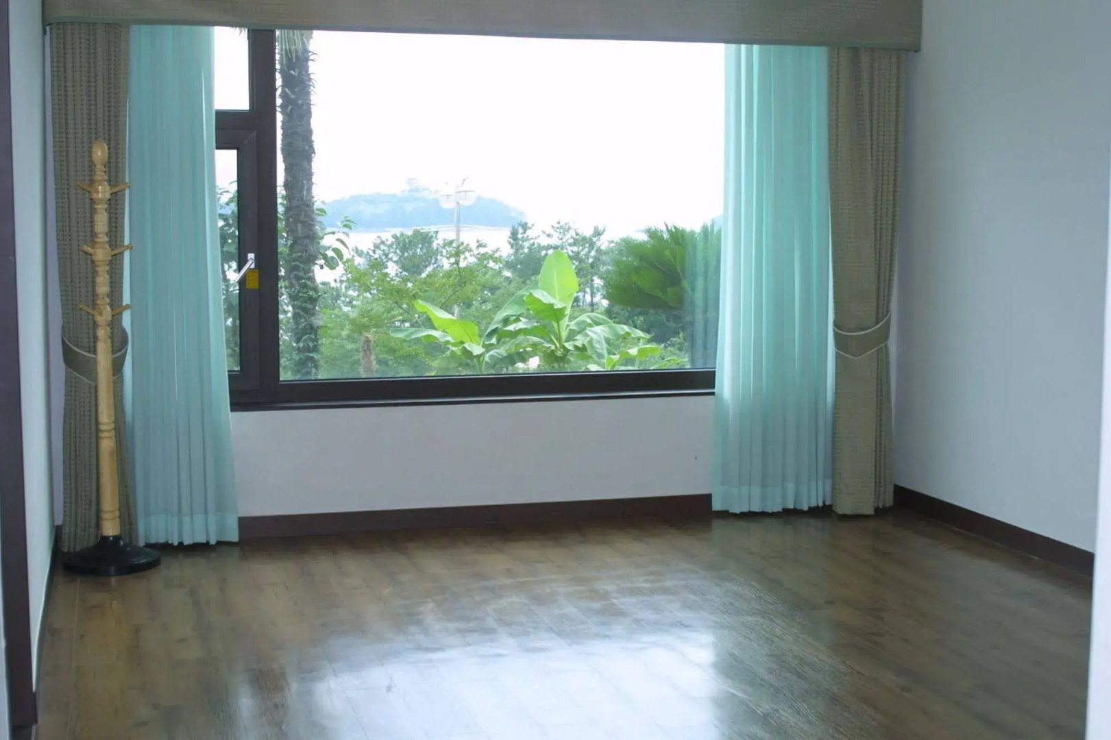 Samcheonpo Seaworld Hotel