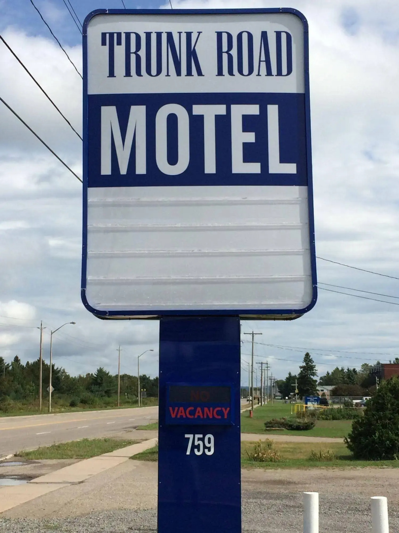 Trunk Road Motel