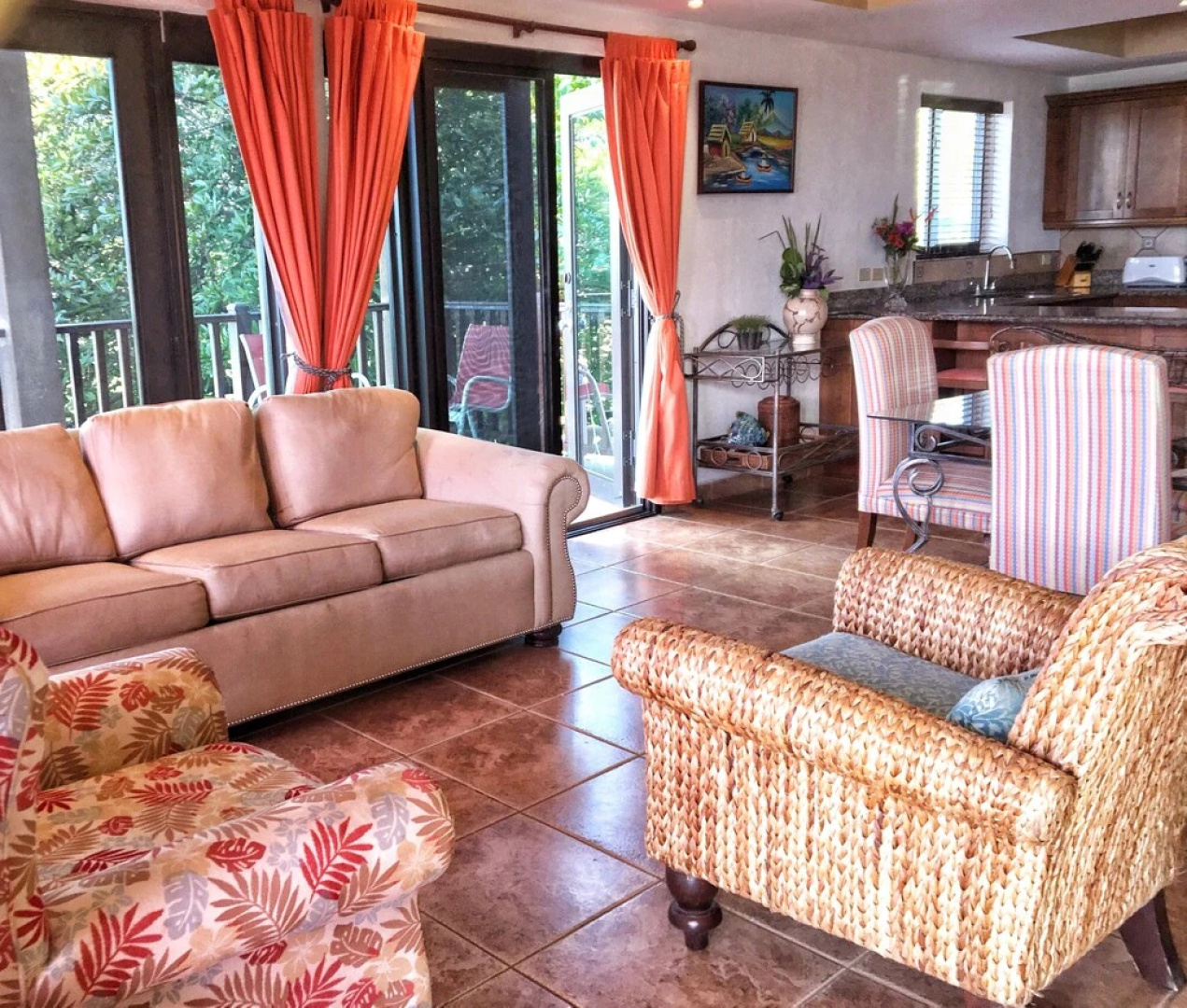 Granada Supreme Grand Royalty Suite 127