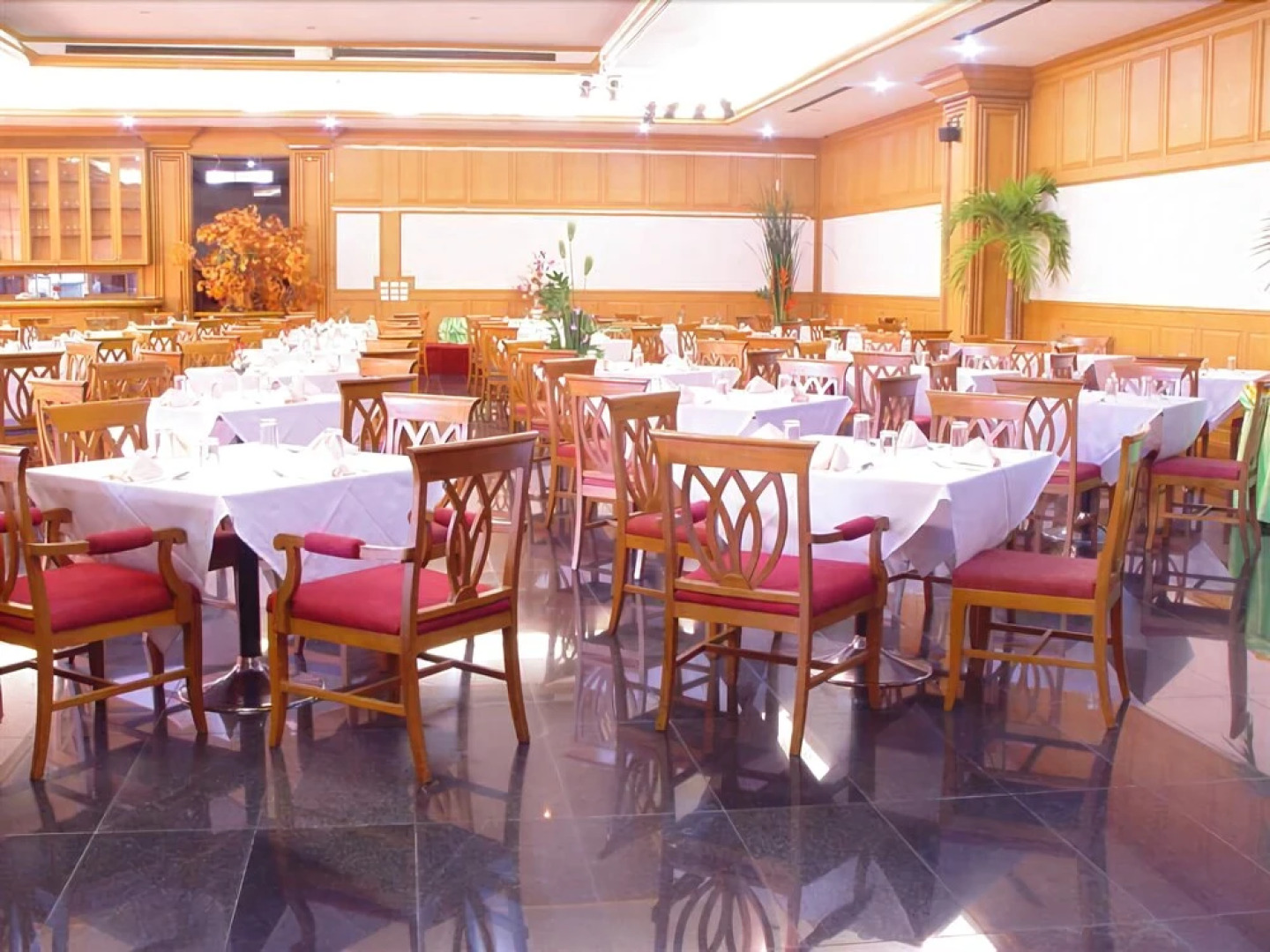 PathumThani Place Hotel