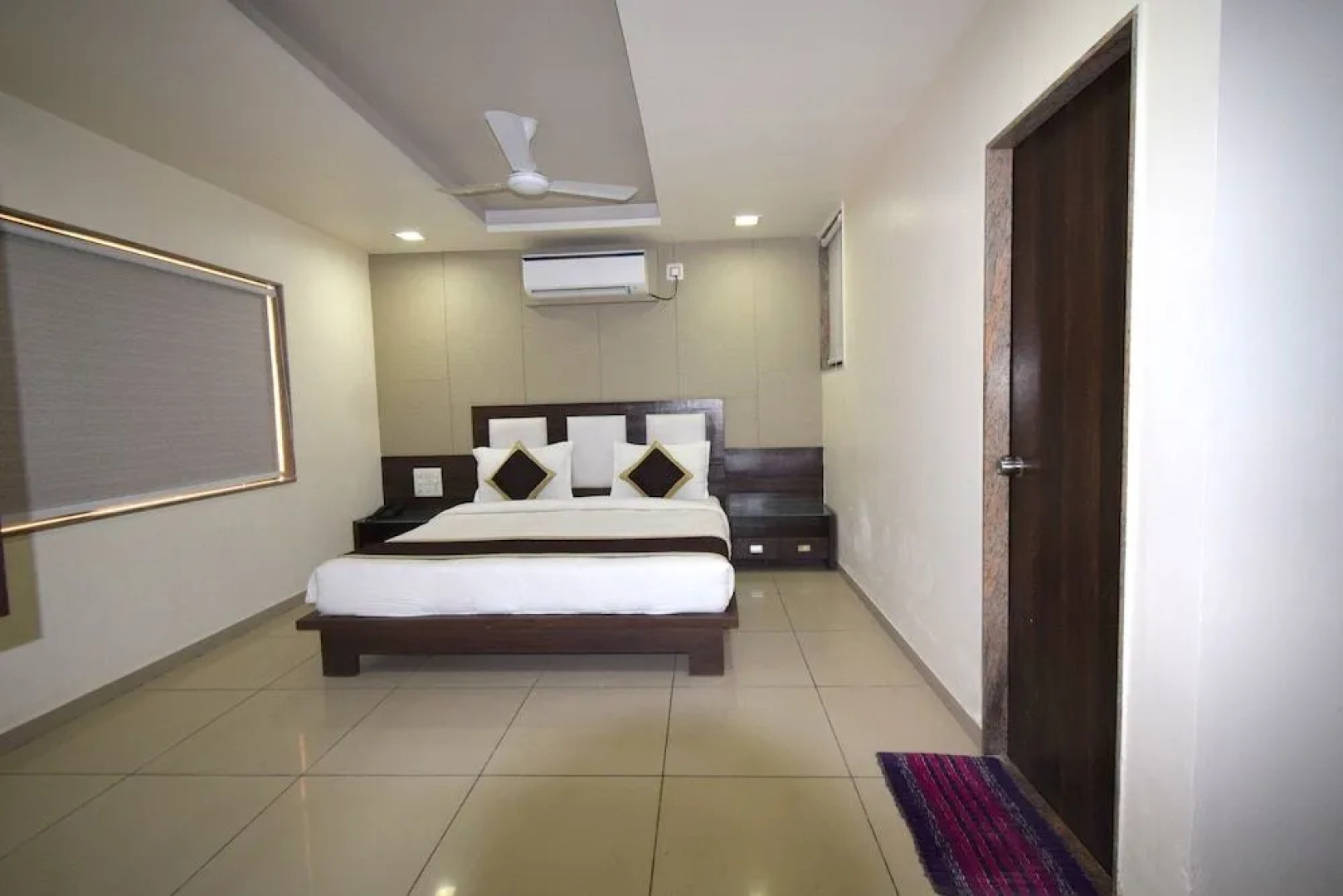 Hotel The Grand Krishna Inn