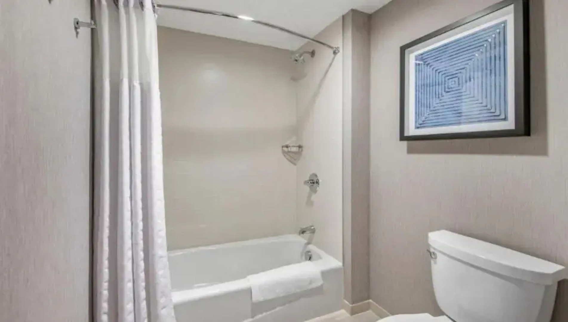 Hyatt Place Riverside Downtown