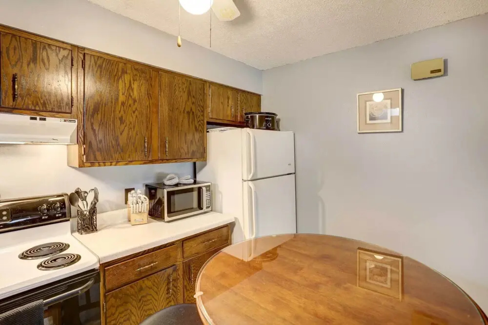 Pierre Vacation Rental - 9 Mi to Oahe Dam!