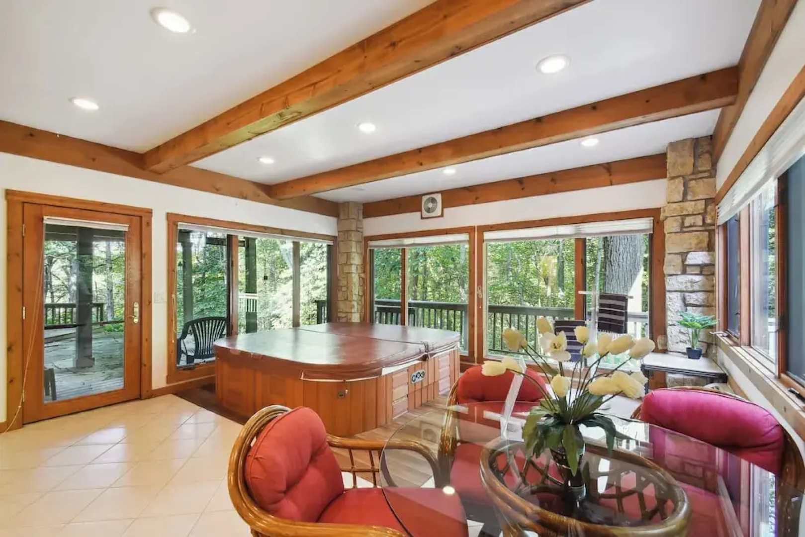 Galena Getaway w/ Hot Tub, Home Theater & More!