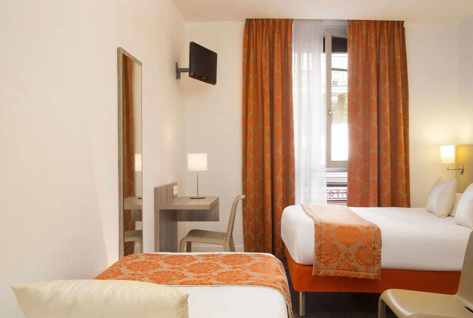 Отель Beaurepaire