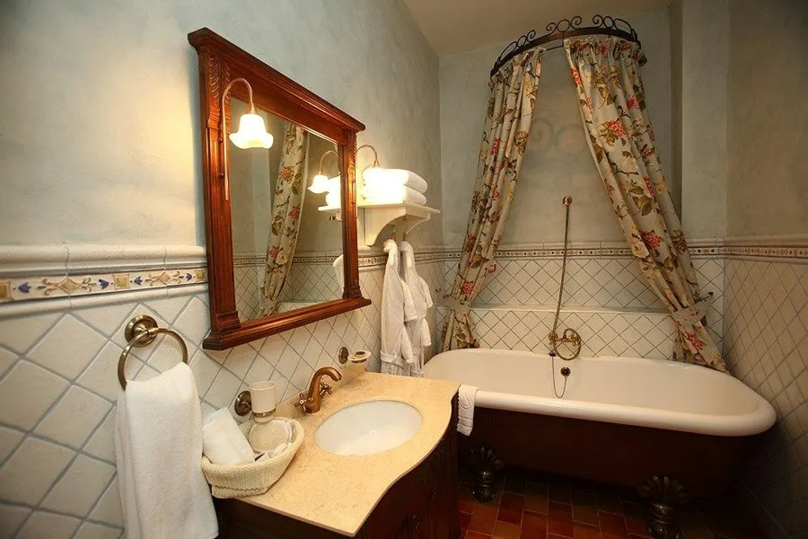 Отель Империал & Champagne-spa