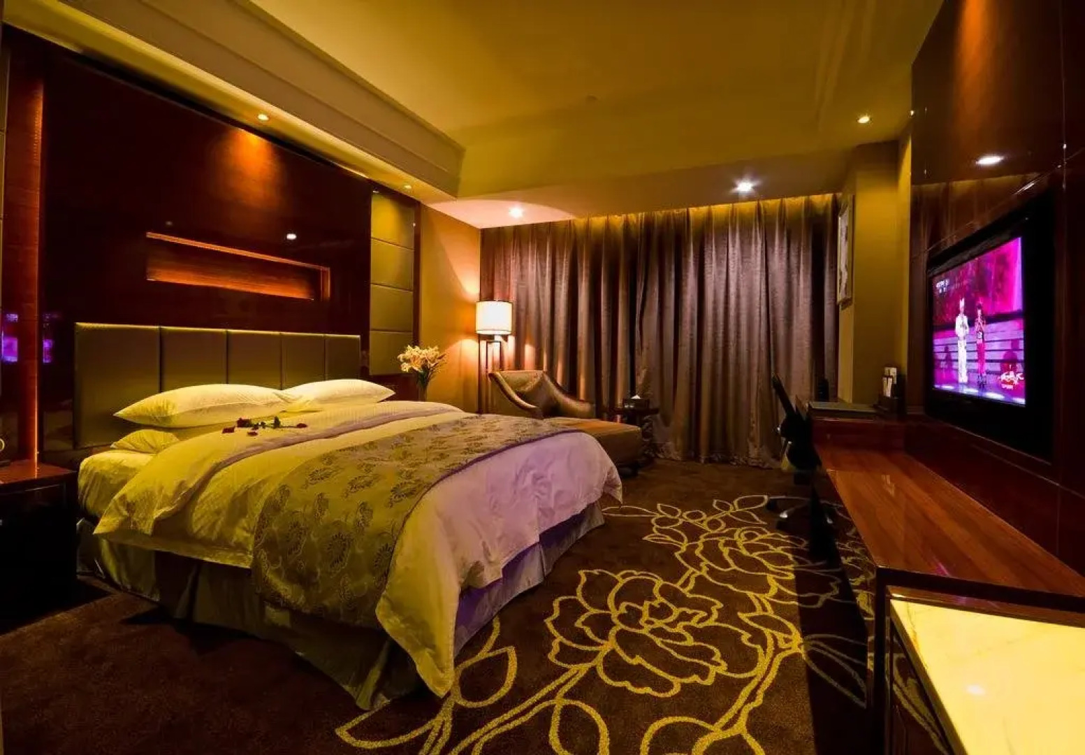 Yichang Jinshi Hotel