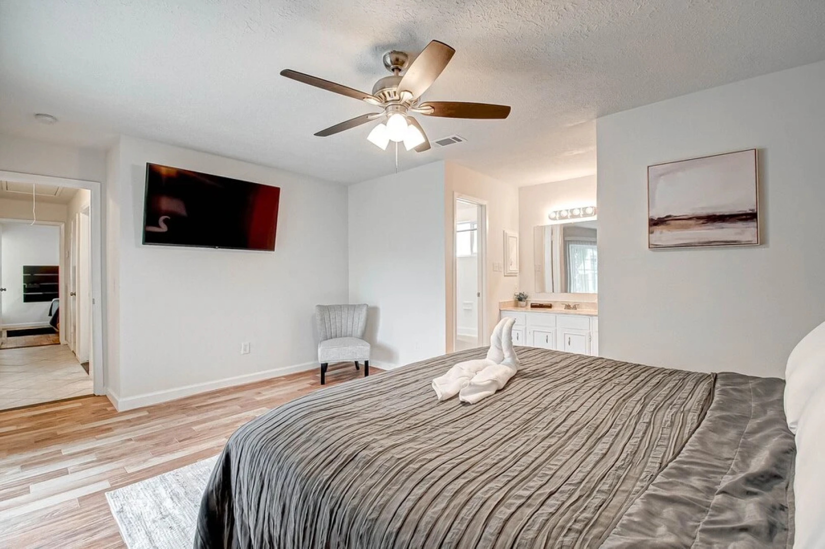 Ash Haven in Spring, Wifi, Extended Stay, Pet Friendly