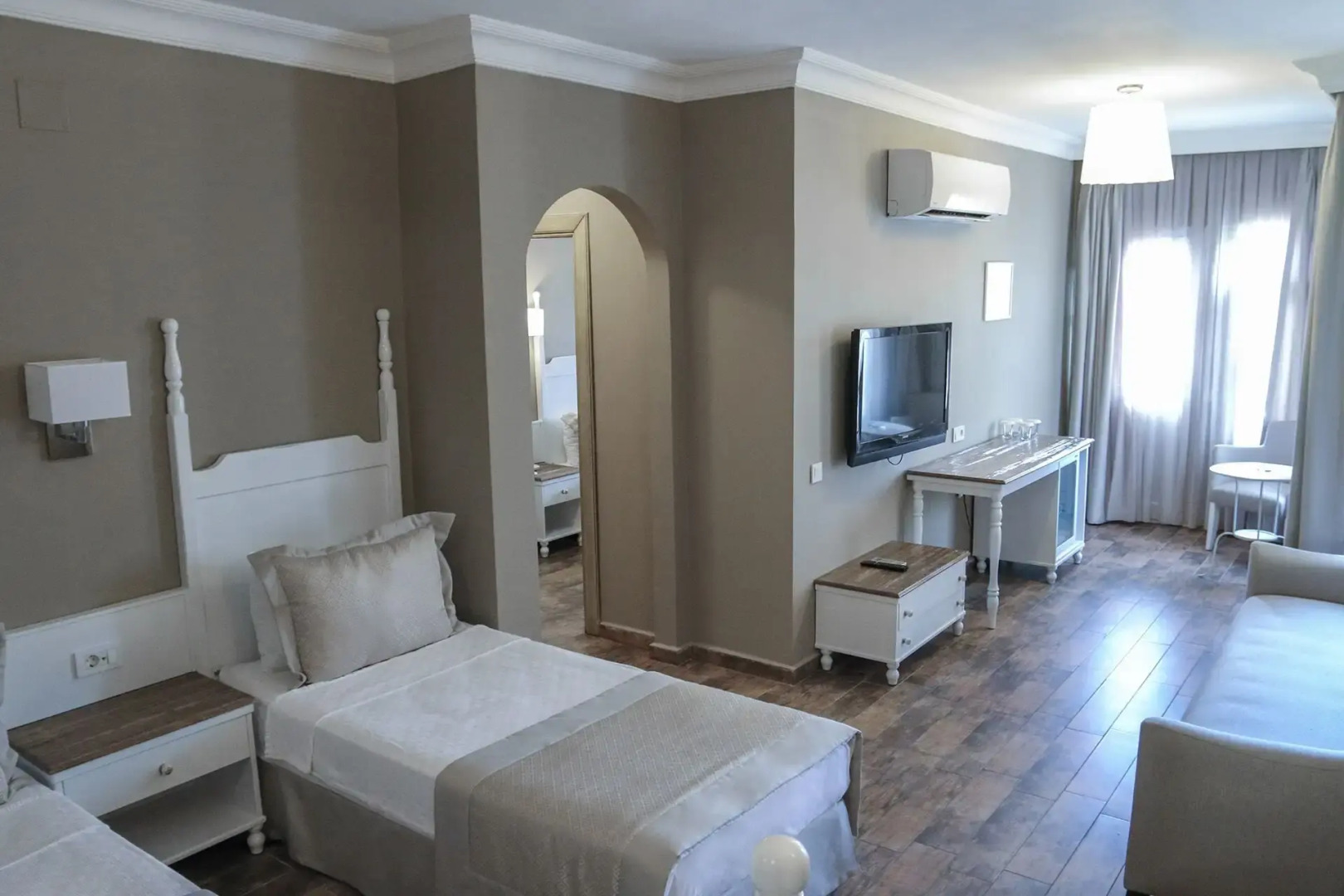 Olbios Marina Resort