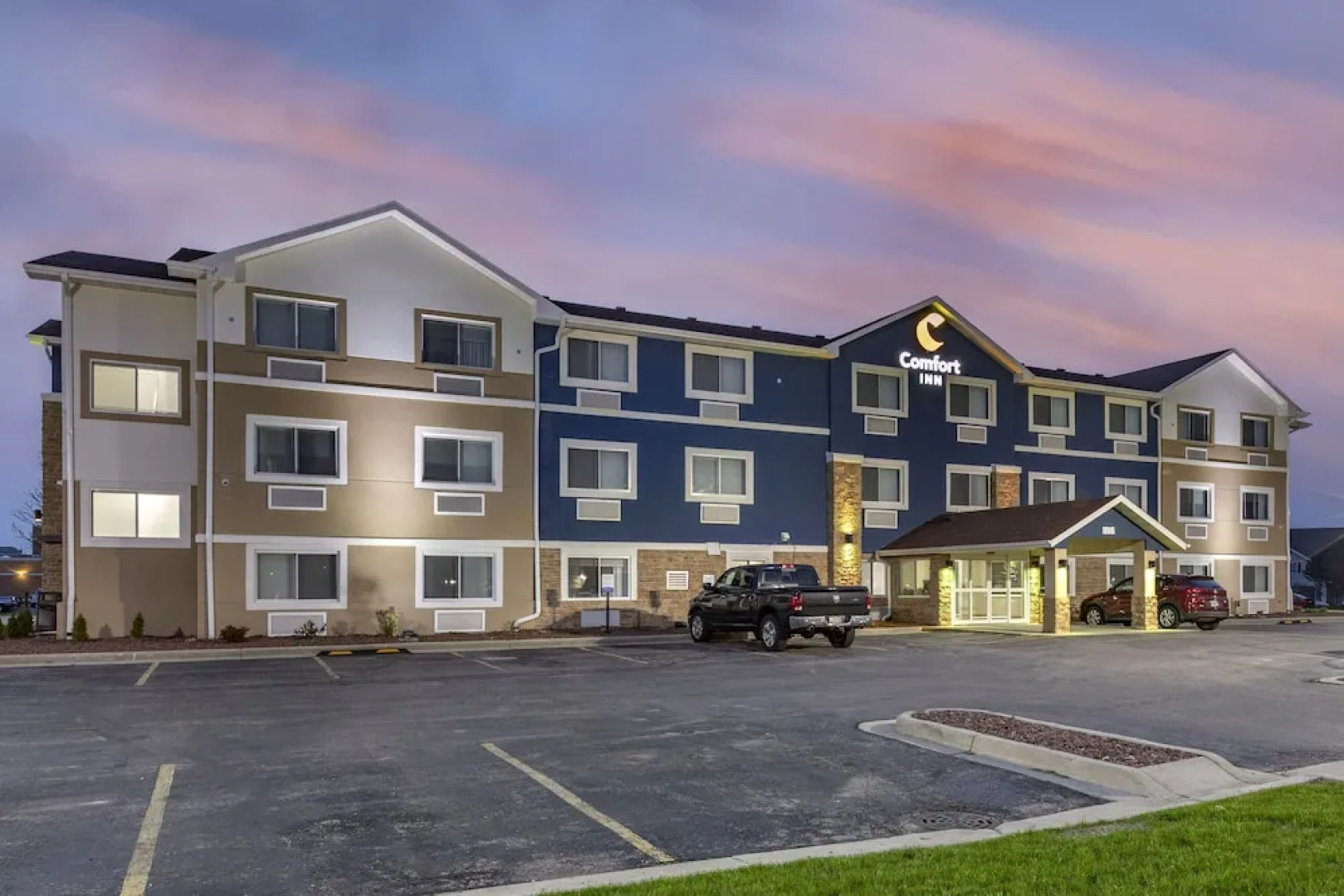 Super 8 Motel - Racine