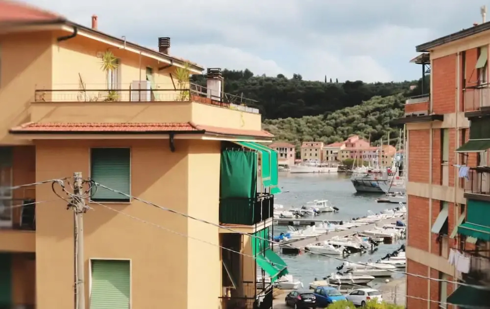 Apartment in Liguria With Side sea Views