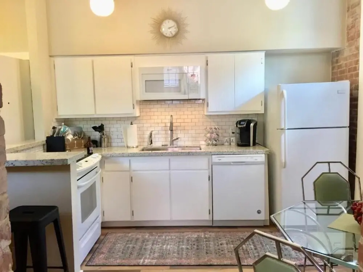 Bisbee Brownstone Suites