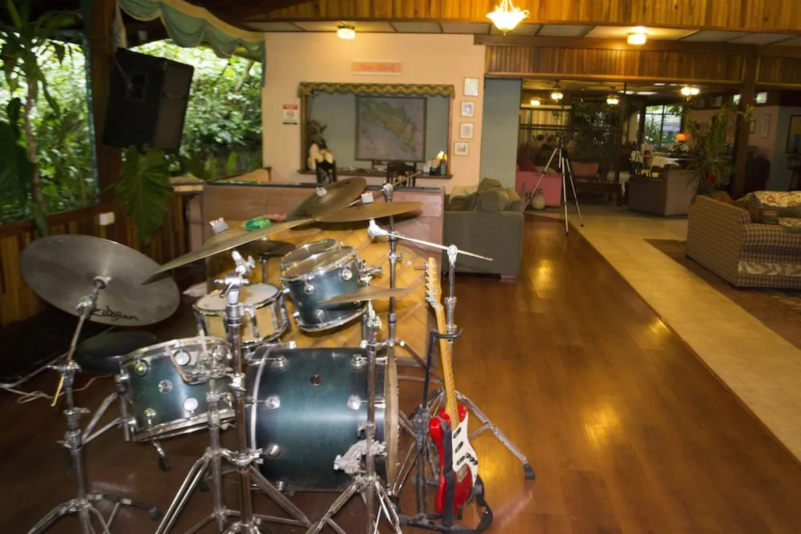 Lands in Love Tierras Enamoradas