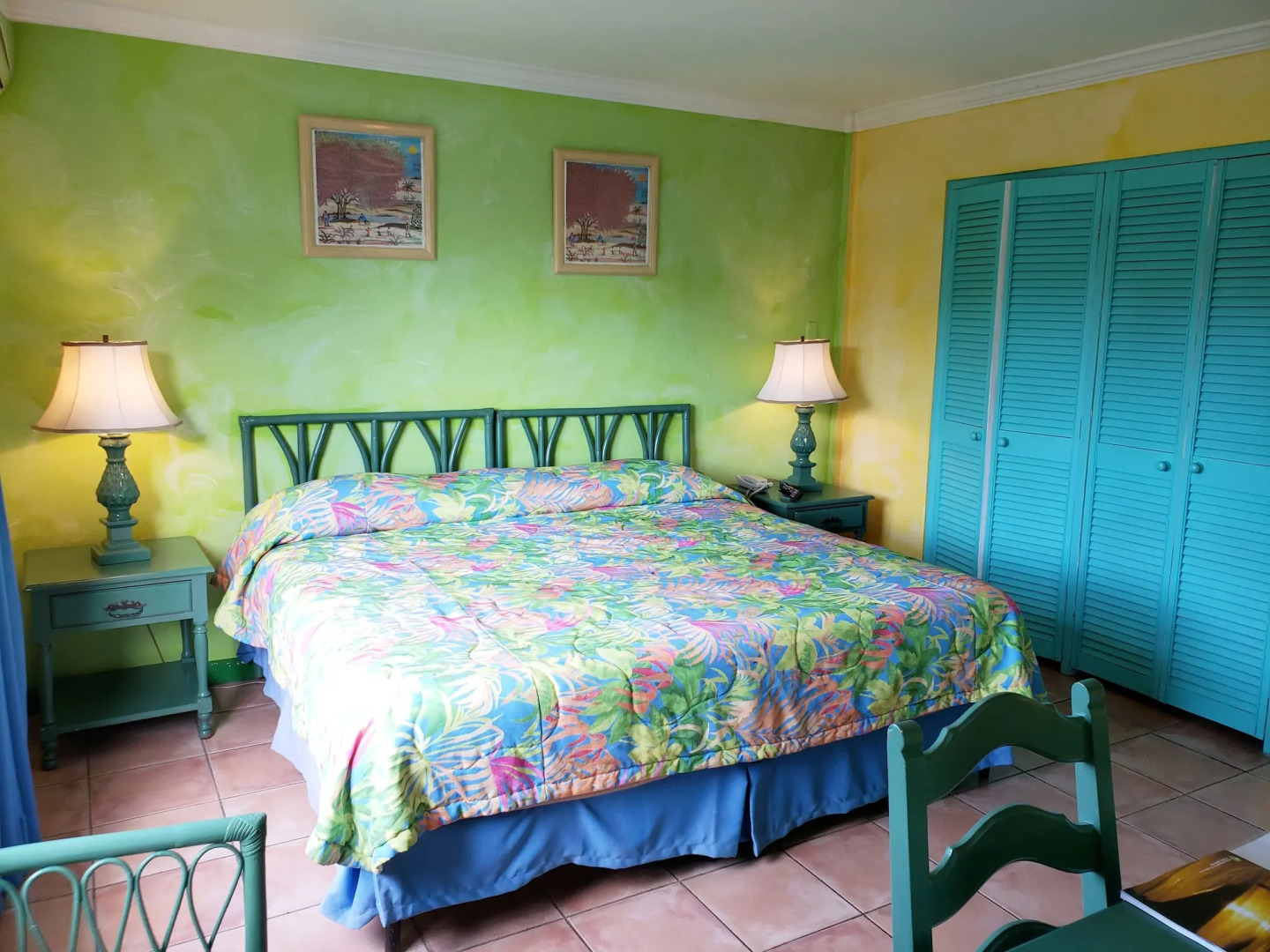 Doctors Cave Beach Hotel