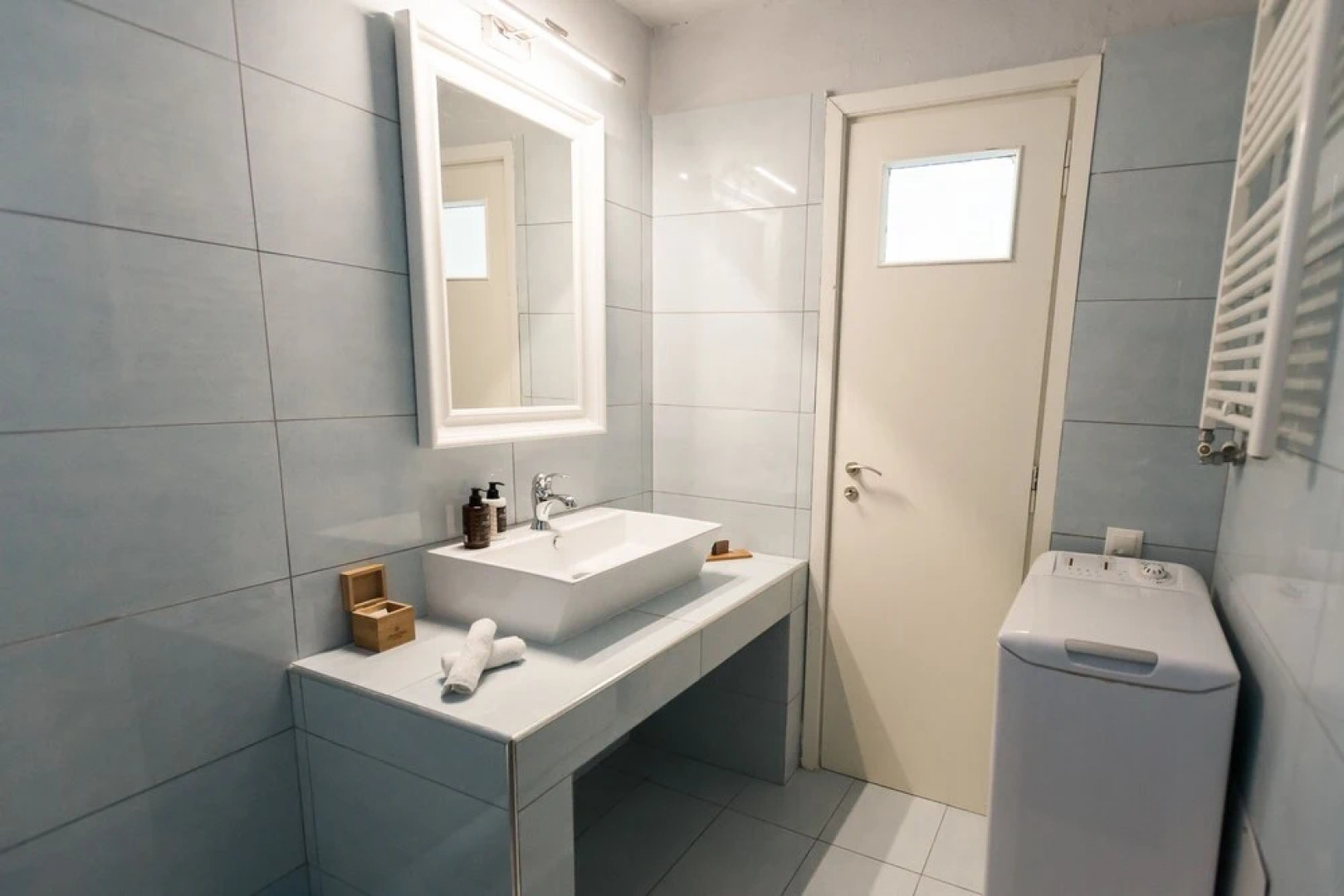 White Sun maisonette overlooking the sea