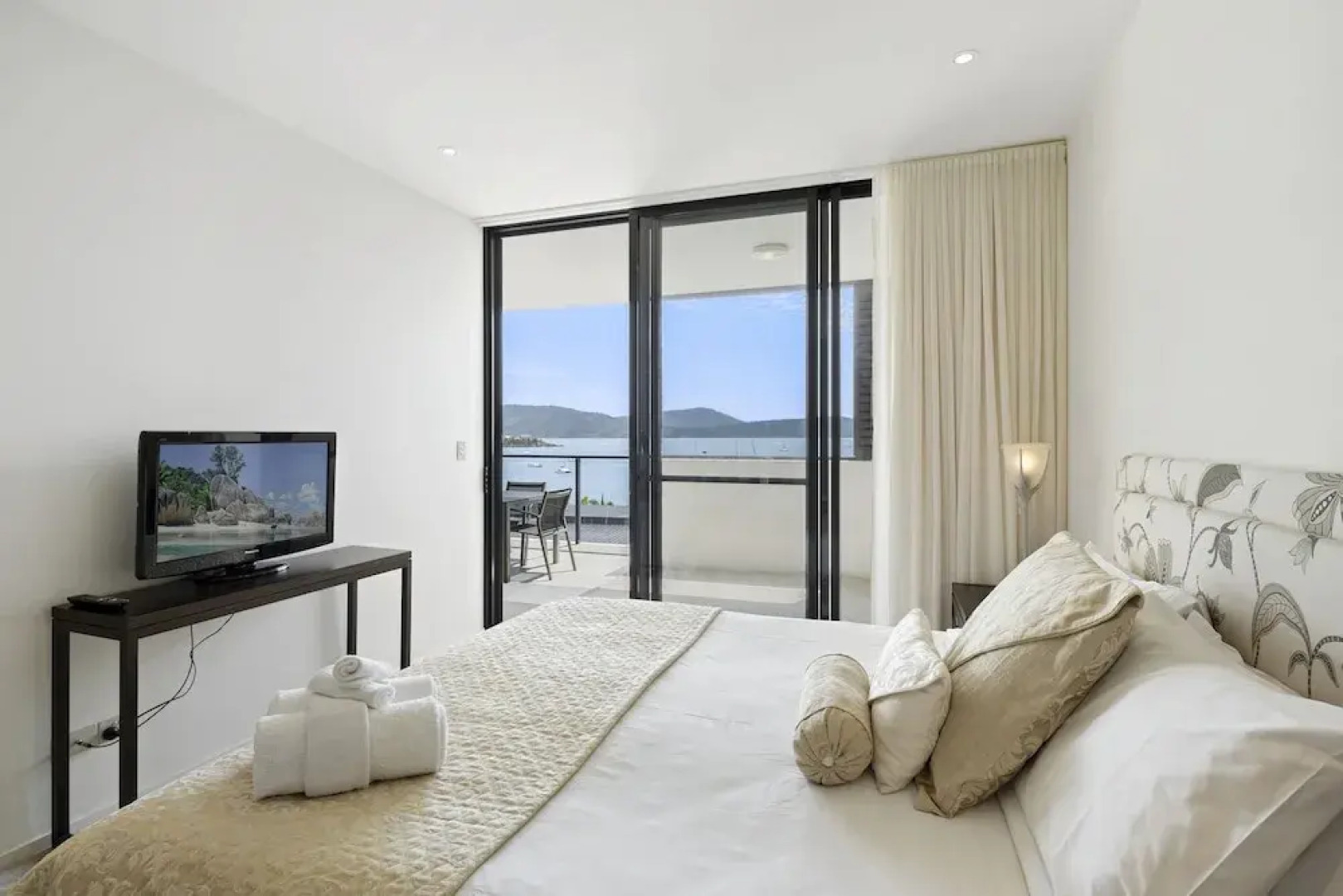 Unit 80 3 B/R Lux Ocean View