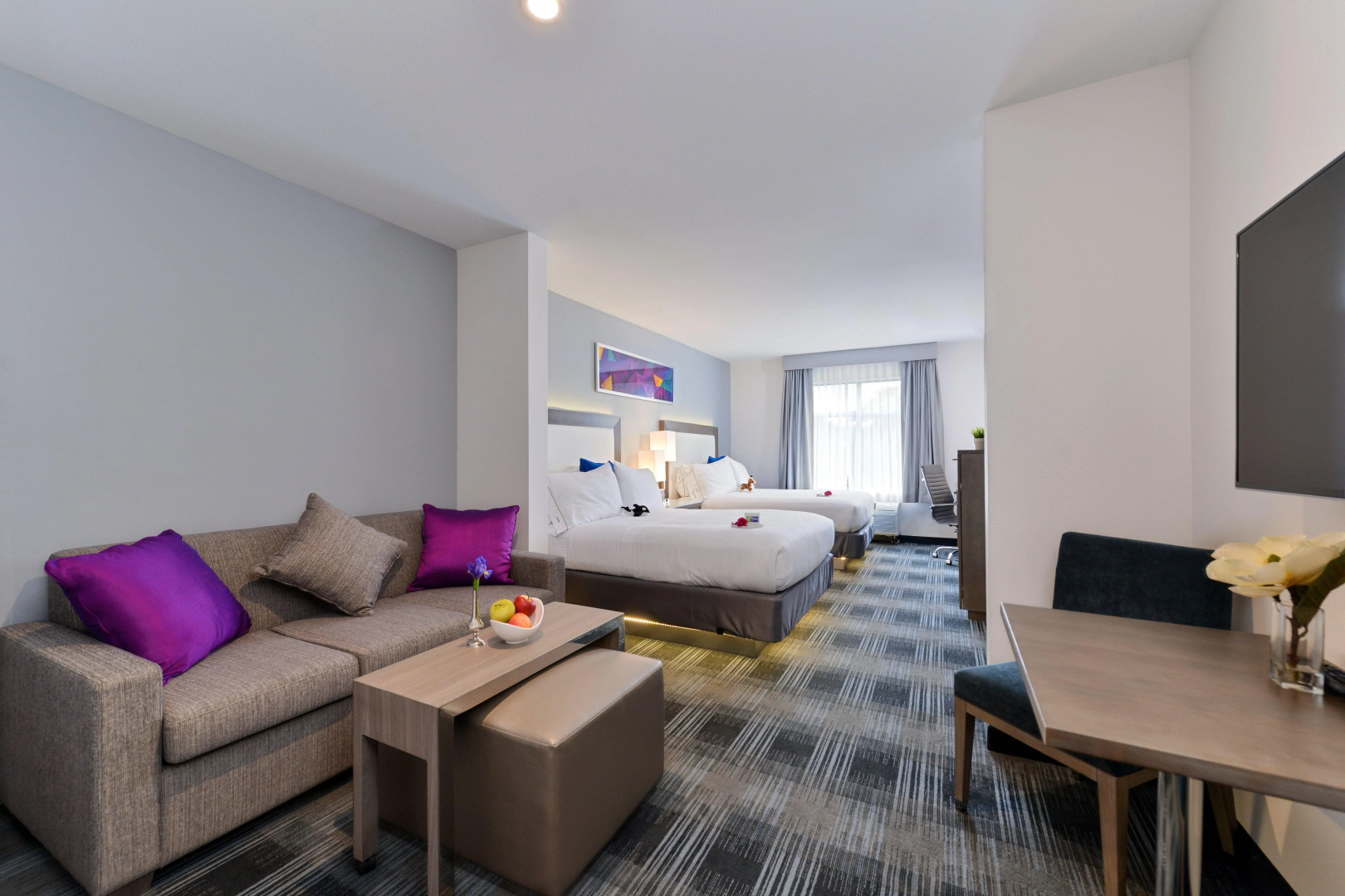 Holiday Inn Express & Suites San Diego - Mission Valley by IHG