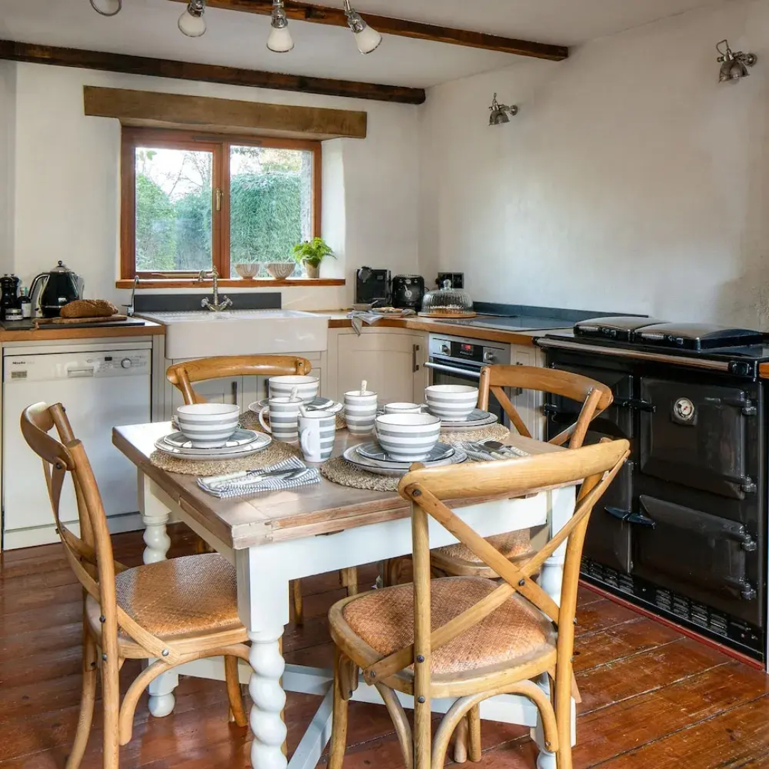 Old Coach House in Berry Pomeroy