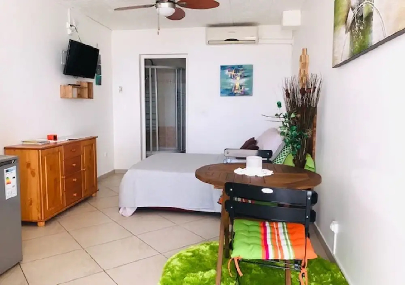 COLIBRI PAYS- Adults Only