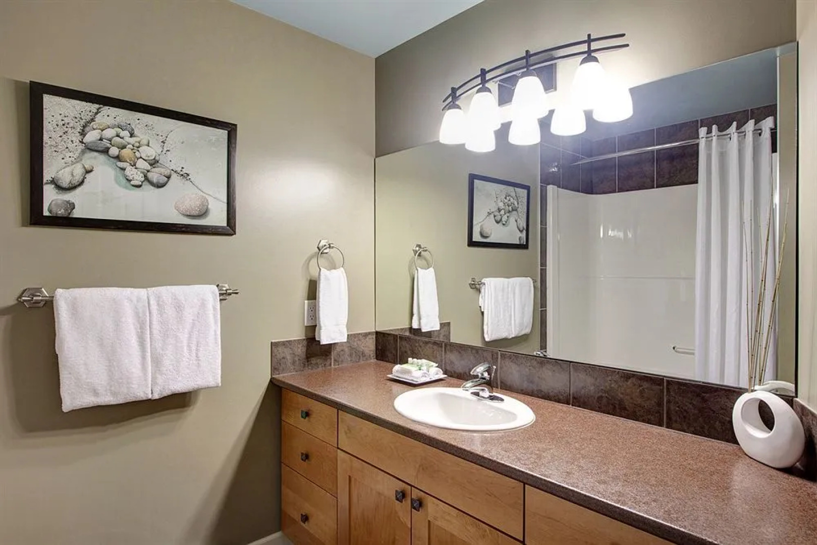 Sooke Harbour Resort and Marina